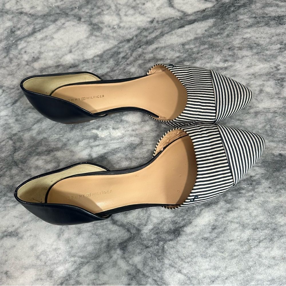 Tommy Hilfiger size 8.5 flats